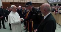 Papa Leão XIV se reúne com funcionários do Vaticano pela primeira vez