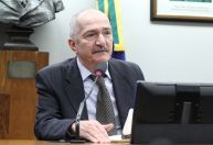 Vídeo: Moraes ameaça prender Aldo Rebelo por desacato durante depoimento