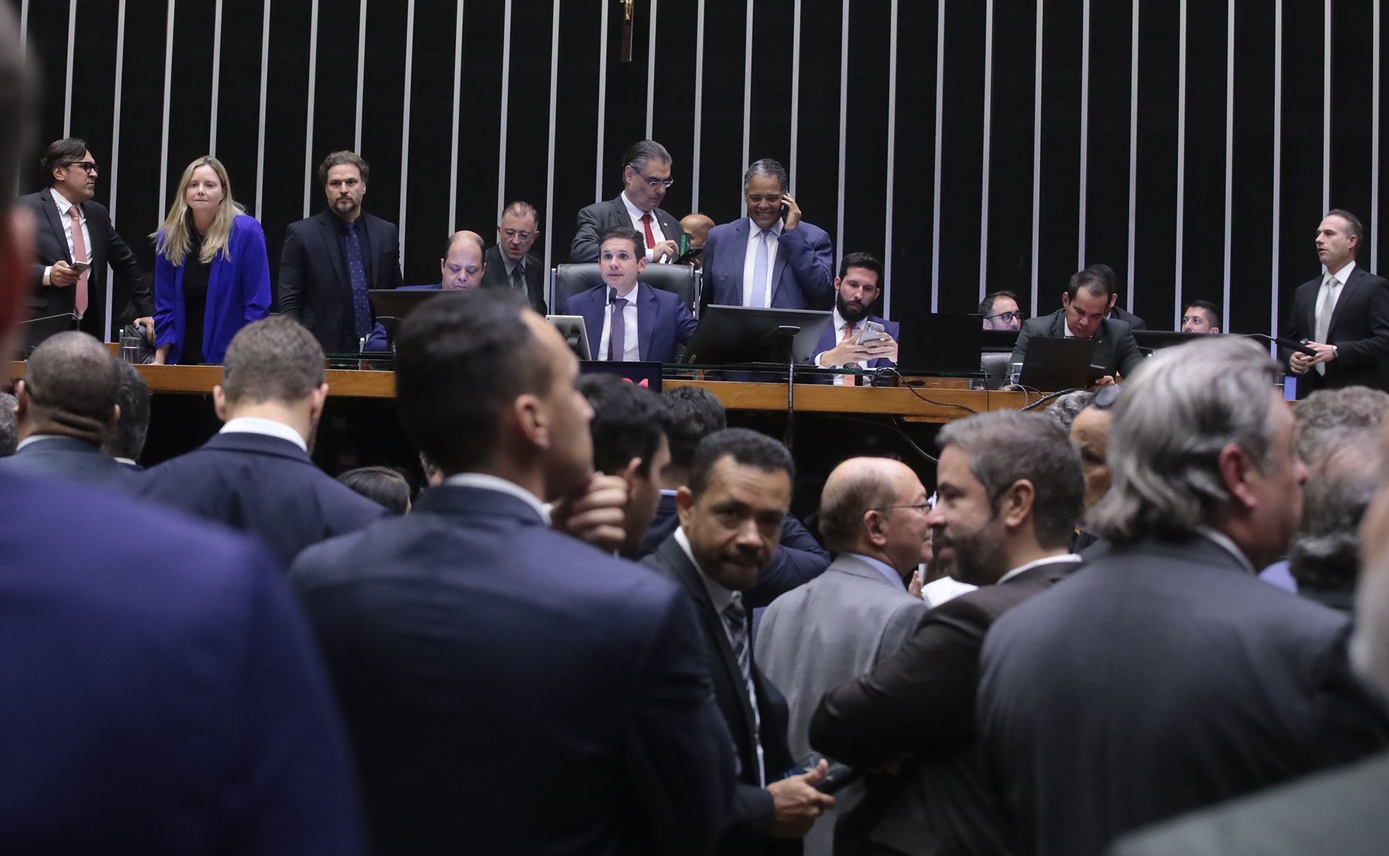 Imagem de destaque do post: Ministério Público questiona no TCU aumento de número de deputados