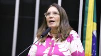 SP: em ato, Bia Kicis diz que direita continuará lutando por voto impresso