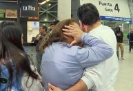 "Nos trataram como animais", relata imigrante chileno deportado pelos EUA