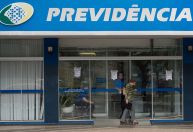 Após fraudes, Febraban propõe reforço da segurança no consignado INSS