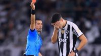 Botafogo: reforço de R$ 90 milhões é expulso em decisão na Libertadores
