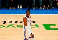 NBA multa astro do Thunder em R$ 140 mil por camisa com palavrão