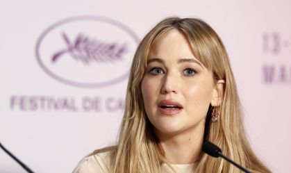 Jennifer Lawrence reflete sobre maternidade: "Extremamente isolador"