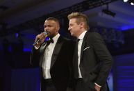 Jeremy Renner relembra alucinações com Jamie Foxx após grave acidente