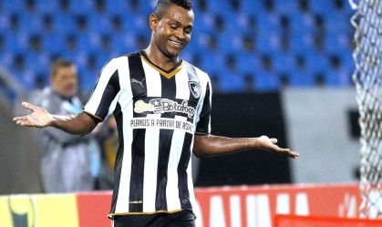 Jobson em ação pelo Botafogo