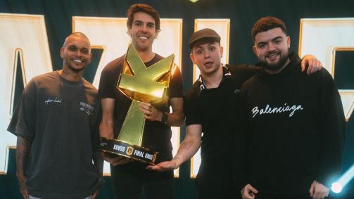 Kaká ao lado dos presidentes da Furia e do Dendele, finalistas da Kings League Brazil