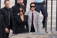 "Pensei que iam me estuprar", diz Kim Kardashian no tribunal sobre assalto