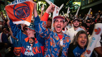 Fãs do Knicks celebram em jogo das finais da Conferência Leste