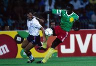 Estrela de Camarões na Copa do Mundo de 1990 morre aos 68 anos