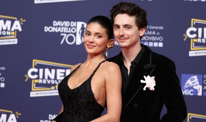 Kylie Jenner e Timothée Chalamet estão "namorando à distância", diz revista