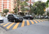 Lombada: entenda por que passar na diagonal pode danificar seu carro