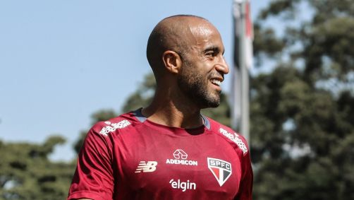 Lucas Moura durante treino do São Paulo
