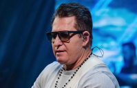 Marrone recebe alta após cair do palco e passar por cirurgia; saiba mais