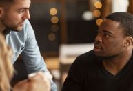Entenda como os círculos masculinos modelam outra maneira de ser homem
