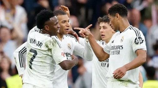 Mbappé comemora gol contra o Celta de Vigo