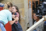 "Avenida Brasil": Mel Maia abre álbum de fotos de bastidores da novela