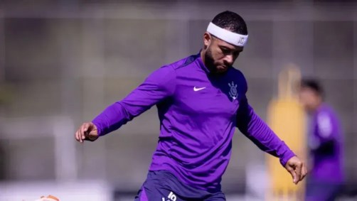 Memphis Depay buscou ajuda da tecnologia ao perder espaço no United em 2016