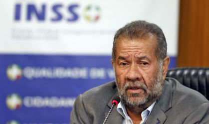 Lupi volta ao comando do PDT com discussão sobre apoio ao governo e INSS
