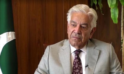Paquistão busca evitar "guerra total", diz ministro da defesa à CNN