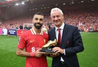Salah iguala recorde de Henry com quarta Chuteira de Ouro na Premier League