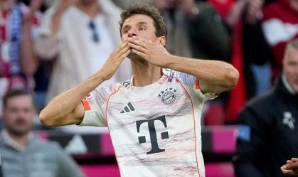 Despedida de Müller marca vitória do Bayern sobre o Gladbach por 2 a 0