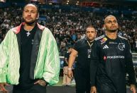 Neymar inova e aparece com novo visual na final da Kings League Brazil