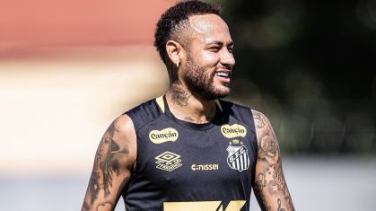 Neymar participou de atividades no CT Rei Pelé