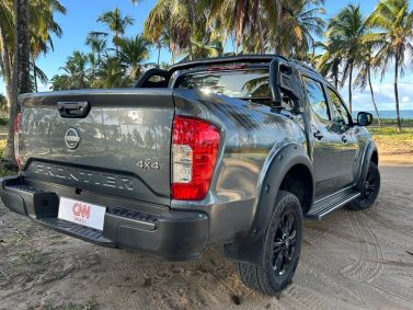 Visual traseiro da Nissan Frontier Attack 2025