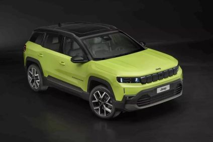 Jeep Compass deve chegar em versões híbridas e elétrica