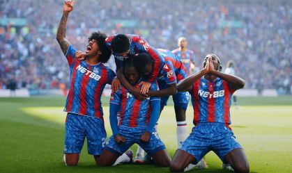 Textor finaliza venda do Crystal Palace para dono do New York Jets