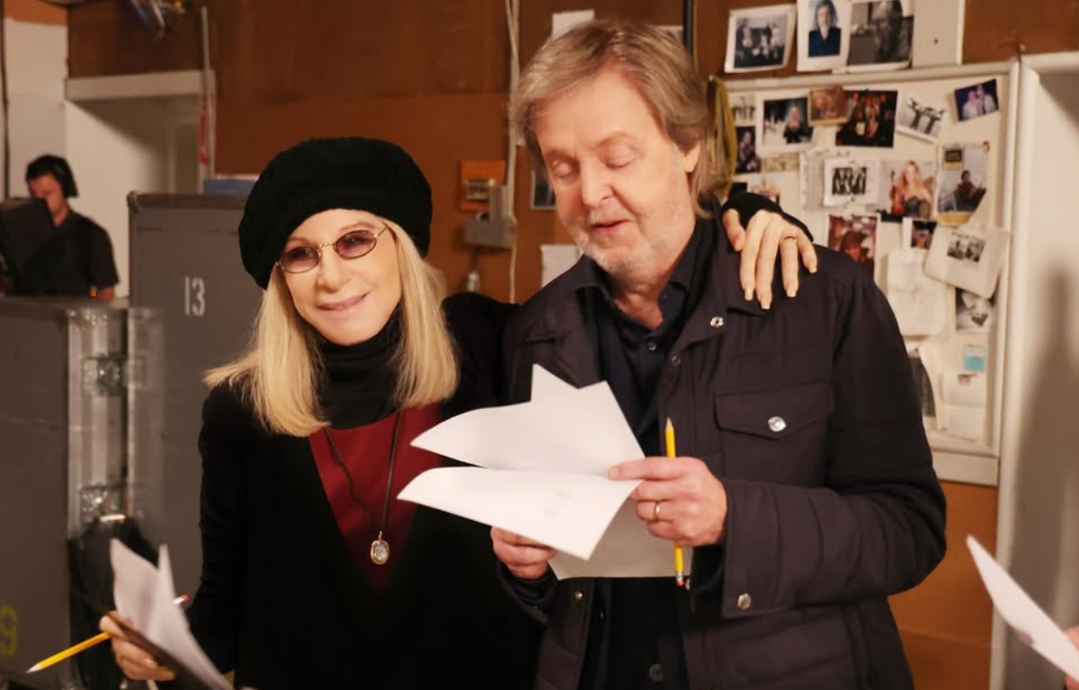 Barbra Streisand lança dueto de "My Valentine" com Paul McCartney; ouça | CNN Brasil