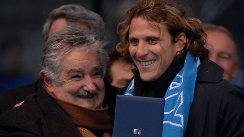 Mujica com Diego Forlán após a Copa do Mundo de 2010