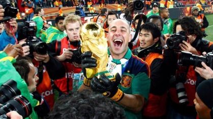 Pepe Reina, campeão do mundo pela Espanha, anunciou aposentadoria