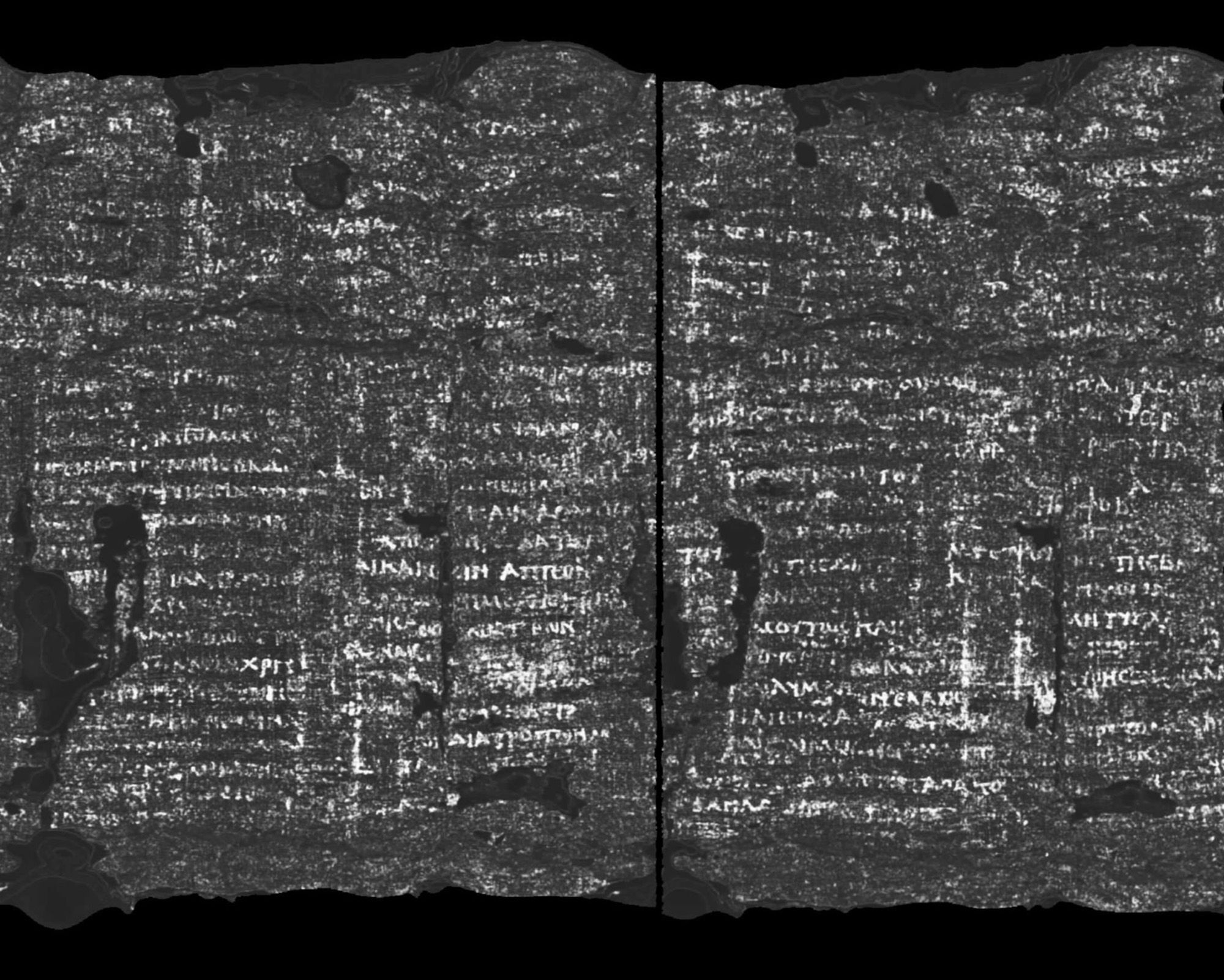O pergaminho foi desembrulhado digitalmente para revelar a escrita, que os pesquisadores estão trabalhando para decodificar • Vesuvius Challenge via CNN Newsource