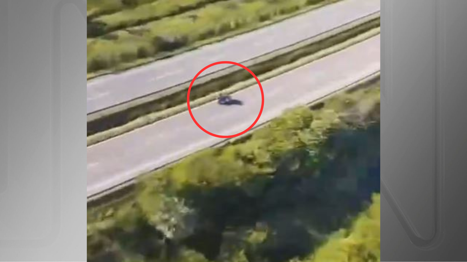 Helicóptero da PRF flagra racha e trio é preso em fuga no Ceará