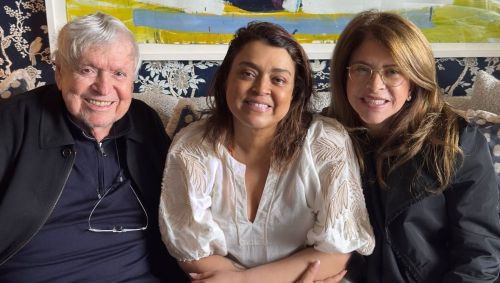 Preta Gil recebe visita de Boni nos Estados Unidos