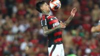Flamengo confirma que Pulgar fraturou o pé direito em jogo contra o Bayern