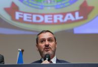 Oposição cobra que diretor da PF seja investigado por blindar irmão de Lula