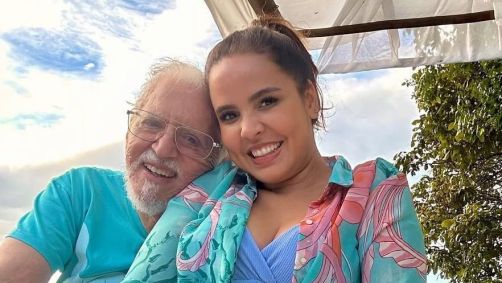 Ela é médica, pós-graduada em nutrologia e mãe de dois filhos de outro relacionamento