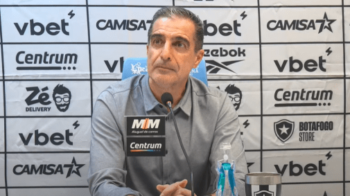 Renato Paiva, técnico do Botafogo, em entrevista coletiva após o empate contra o Flamengo pelo Brasileirão