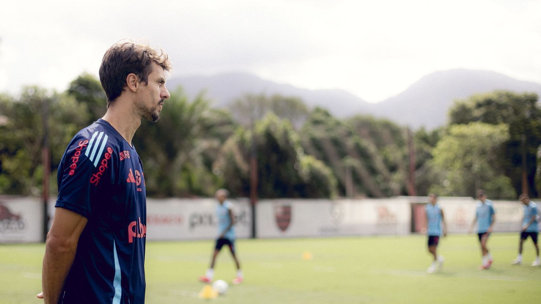 Rodrigo Caio é o novo auxiliar técnico do Flamengo