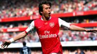 Ídolo do Arsenal é internado por problemas cardíacos: "Preciso me cuidar"