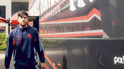 Rossi, goleiro do Flamengo, em viagem do clube para a Argentina