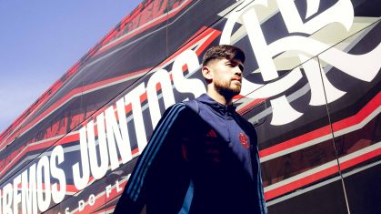 Rossi, goleiro do Flamengo, em viagem da equipe