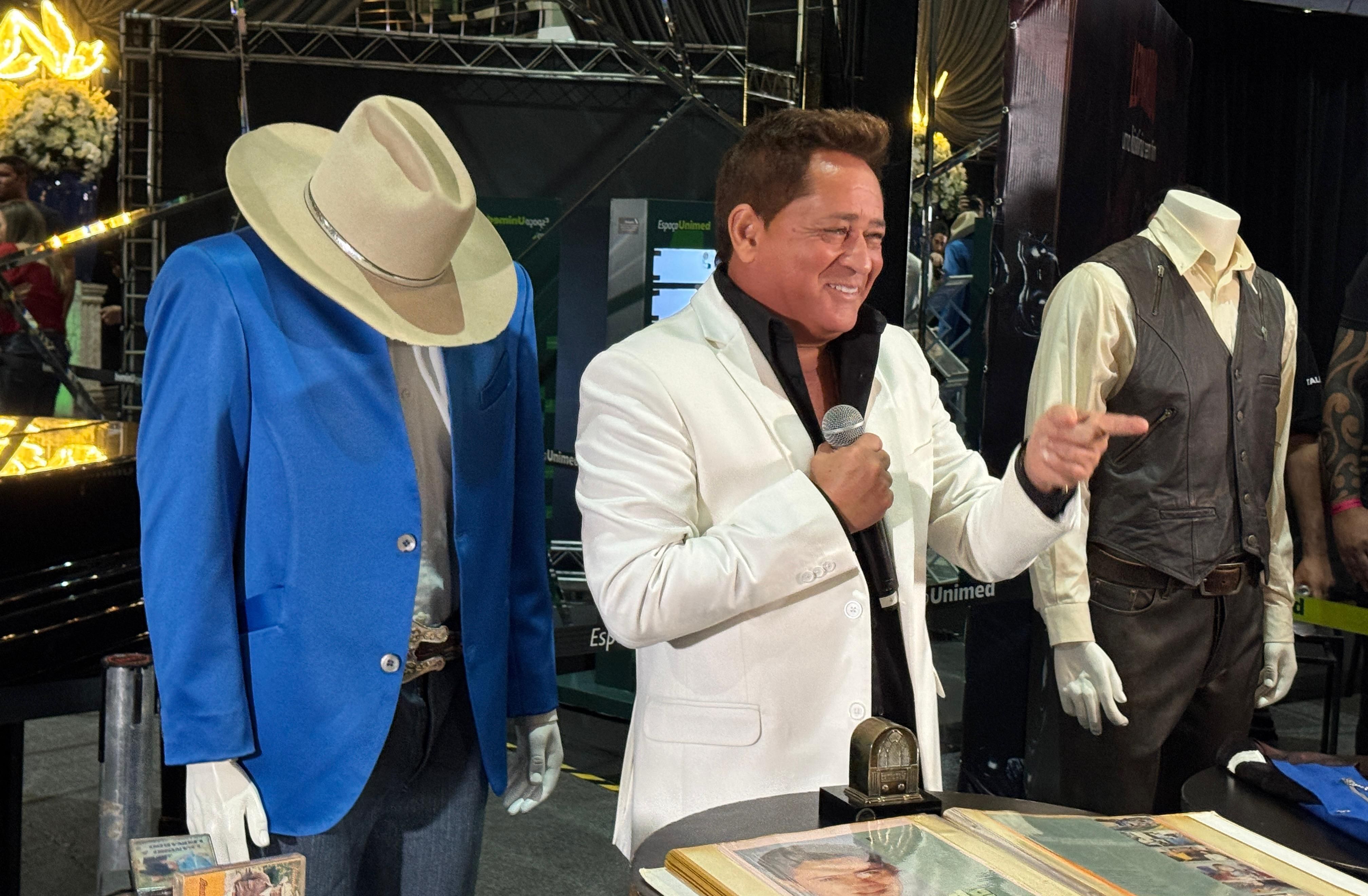 roupas-leandro-evento-leonardo