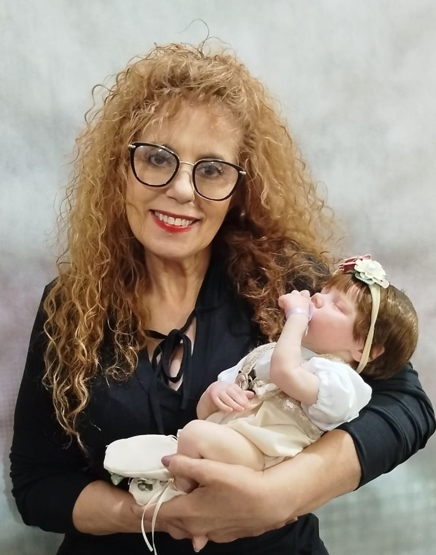 Sara Gomes é comerciante e artista reborn desde 2002 • Sara Gomes/Arquivo Pessoal