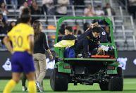 Jogadora americana passa por cirurgia cardíaca após desmaiar em campo