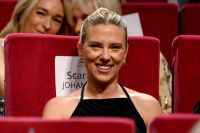 Scarlett Johansson estreia como diretora e lança filme com atriz de 95 anos